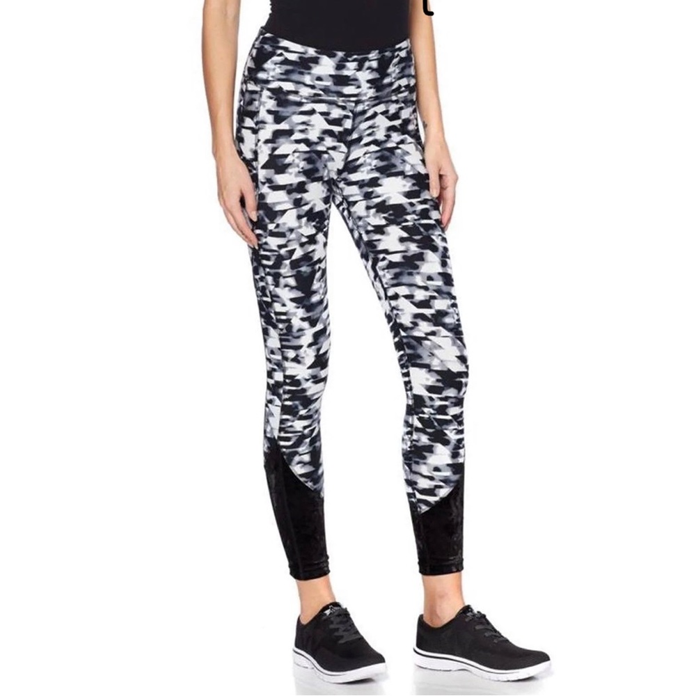 Warrior by Danica Patrick Size XS Leggings.